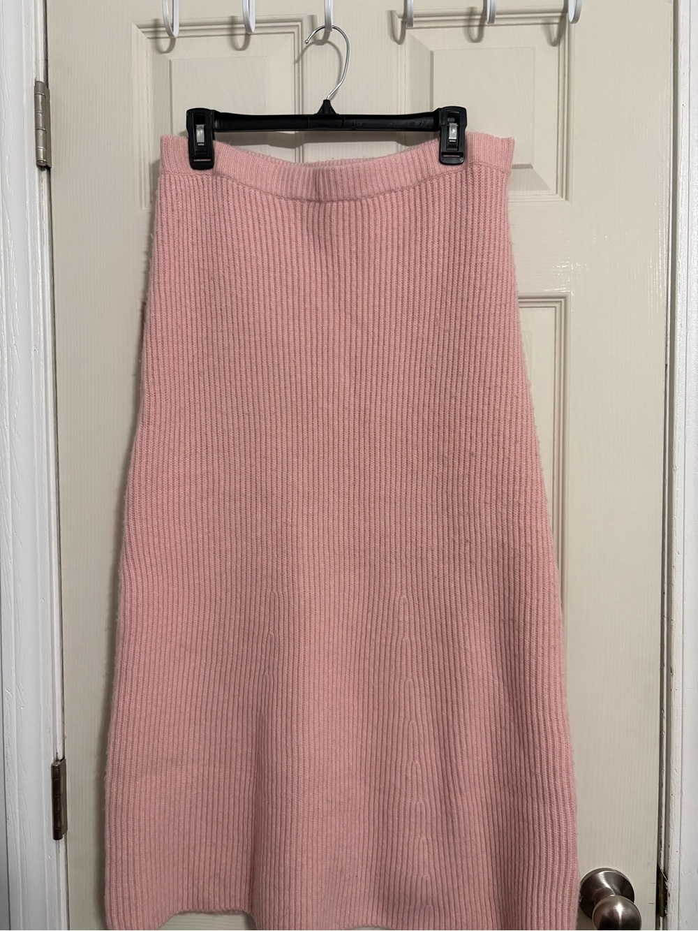 H&M Soft Pink Ribbed A-Line Knit Skirt